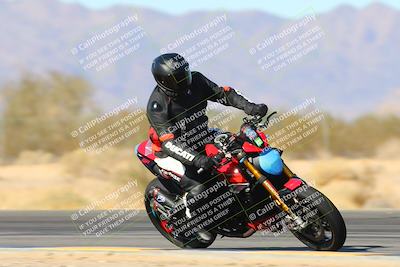 media/Jan-13-2025-Ducati Revs (Mon) [[8d64cb47d9]]/4-C Group/Session 3 (Turn 7 Inside)/